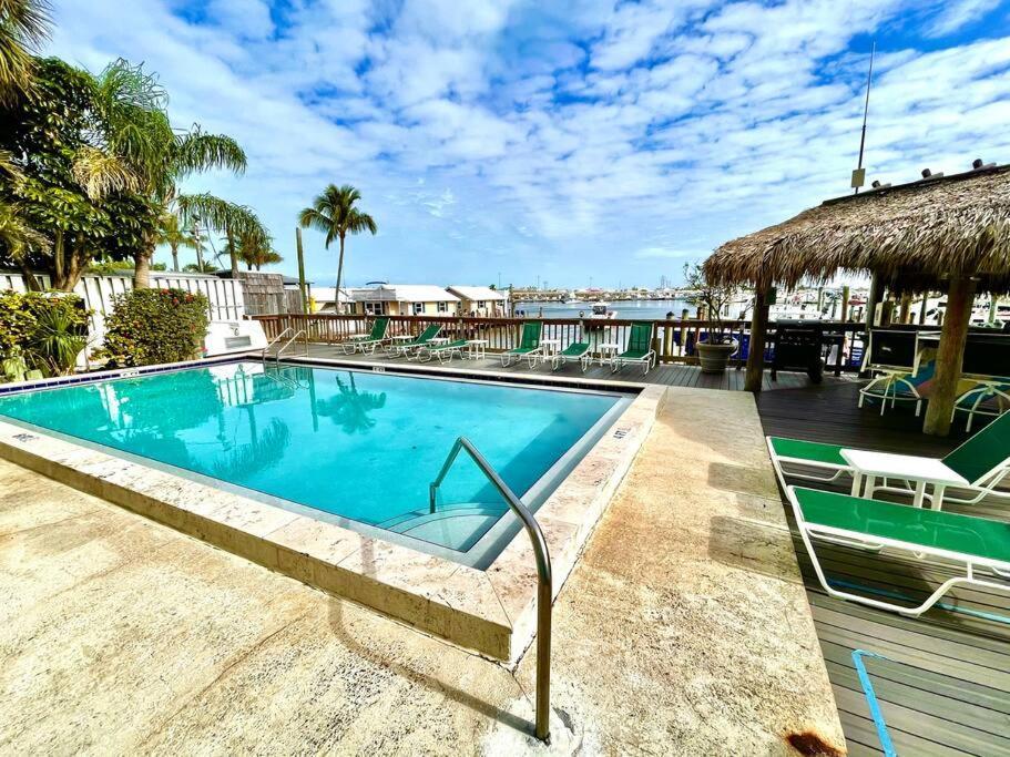Вілла St Kitts - Downtown Waterfront Penthouse Pool Dock Parking Кі-Вест Екстер'єр фото