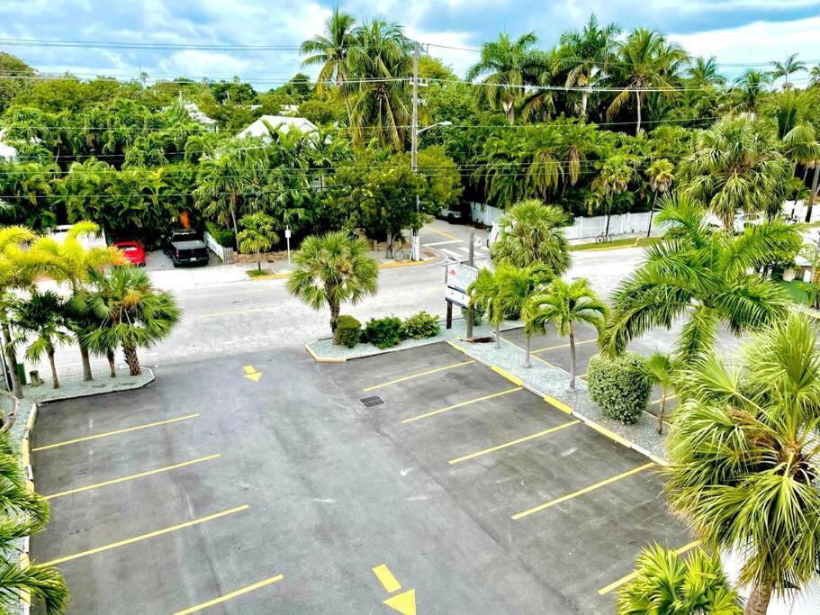 Вілла St Kitts - Downtown Waterfront Penthouse Pool Dock Parking Кі-Вест Екстер'єр фото